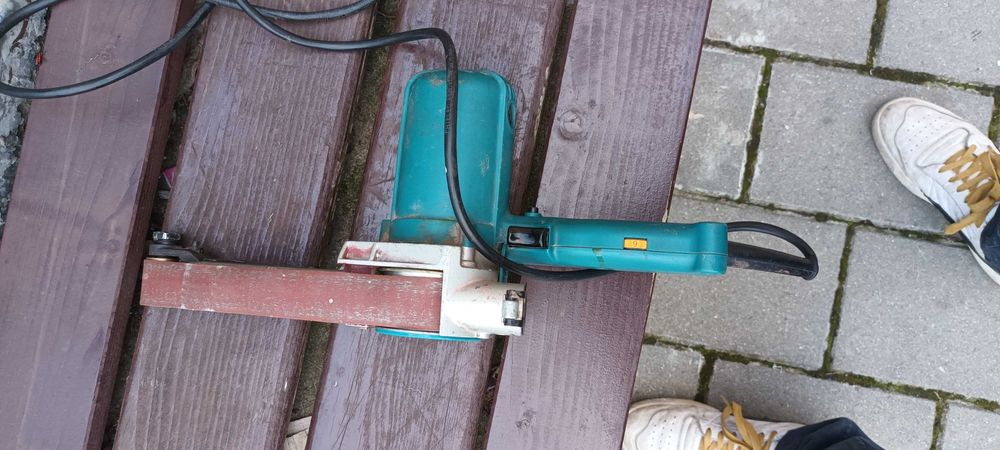makita 9032  masina de sefuit cu banda