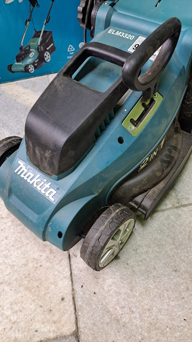 Електрическа косачка Makita ELM3320, 1200 W, 33 см