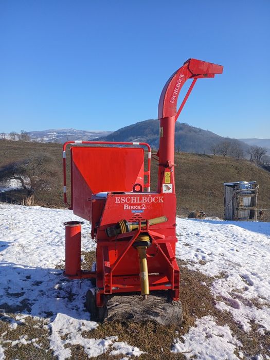 De vanzare tocator ramuri!