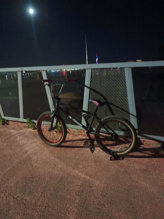 BMX Custom Stranger