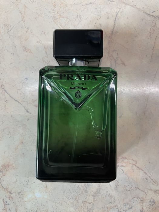Prada Paradigme apa de parfum