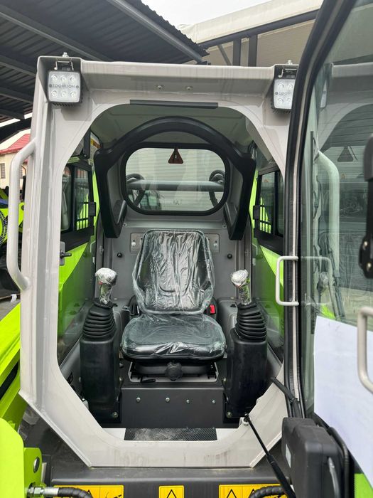 BOBCAT Miniincarcator 3T NOU ZOOMLION 5 Ani Garantie Motor Kubota