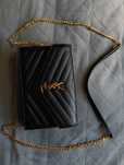 Vând geanta Yves Saint Laurent Paris logo-plaque crossbody bag
logo-pl