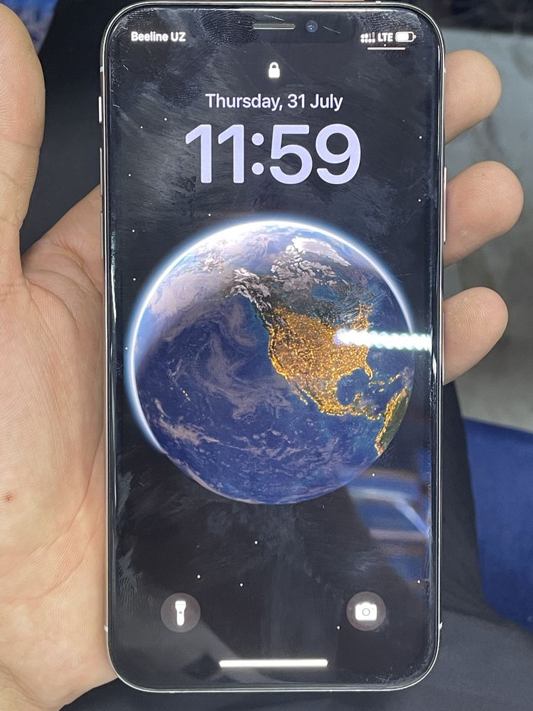 Iphone  xs  white