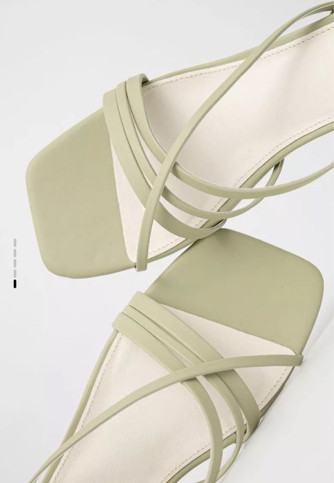 светлозелени сандали