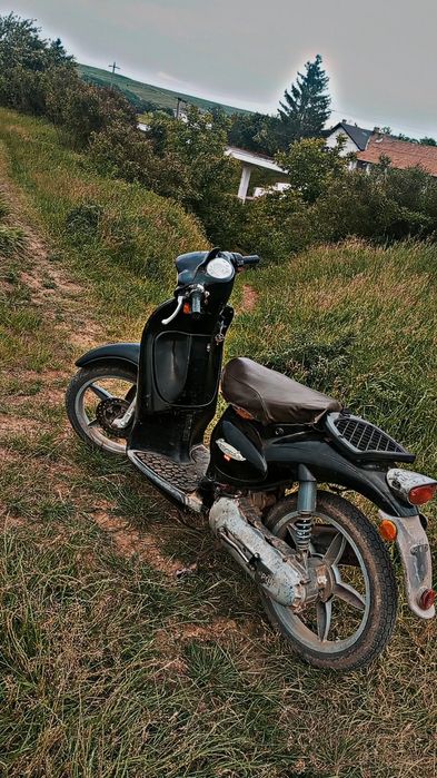 Scuter Aprilia scarabeo 49cc,2 timpi