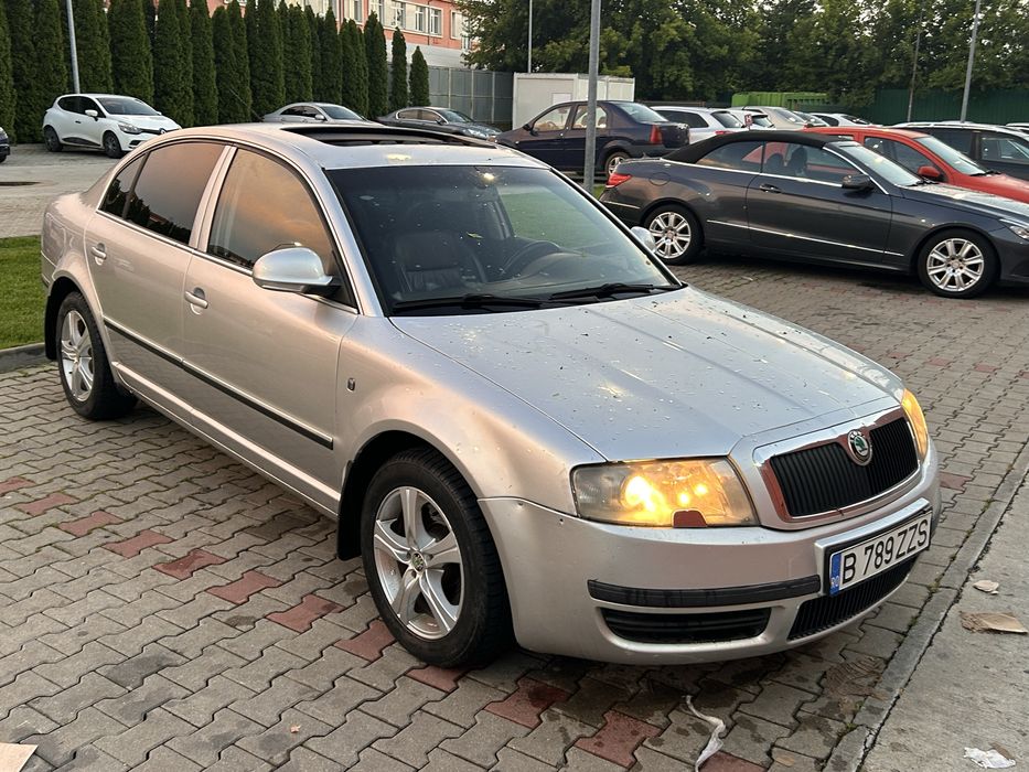 Skoda Superb 2006 2.5L diesel automat piele trapa jante stare buna +/-