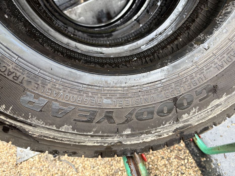 215/75 r17,5 Tractiune 4 buc f f bune GOODYEAR