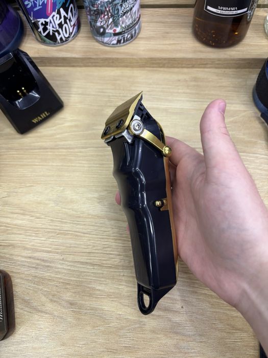 Wahl Magic Clipper gold