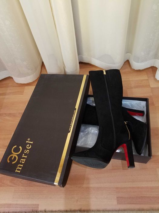 Сапоги из натуральной замши пр-во Турция. Размер 40.