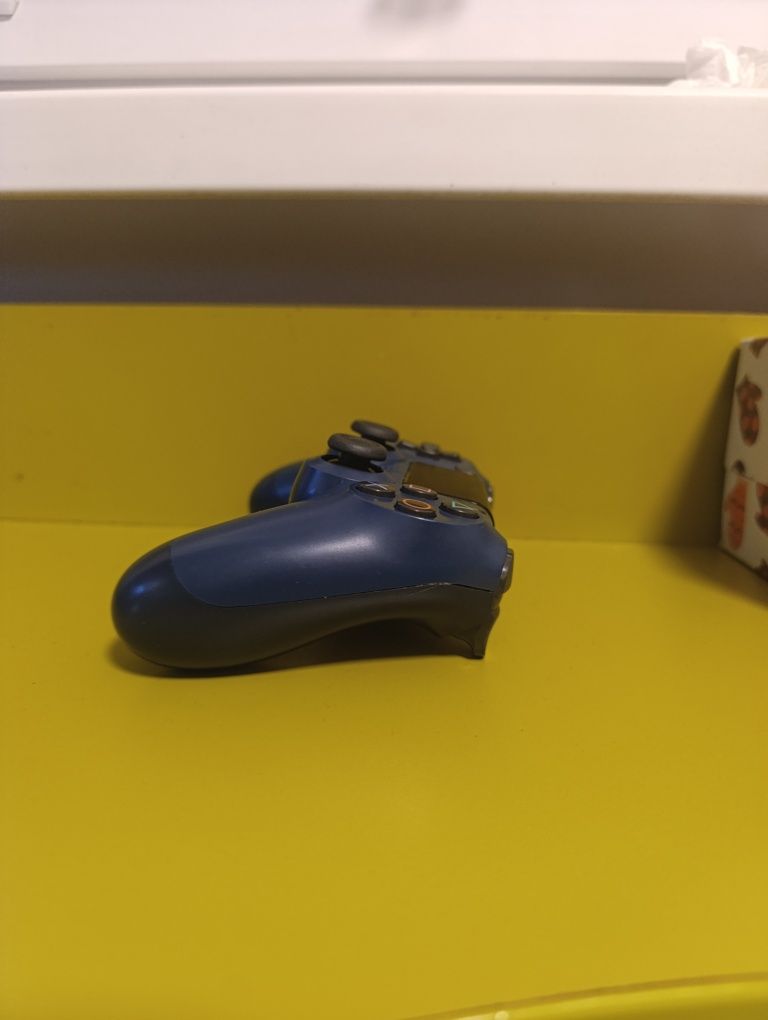 Джойстик за PS4.