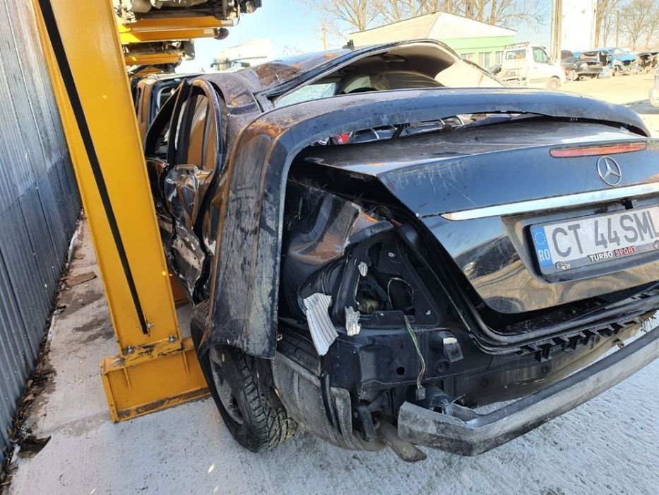 armatura fata cadru jug punte fata spate praguri Mercedes E Class w211 motor 2.2cdi dezmembrez