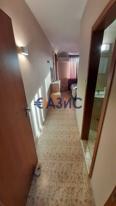 Продава се Тристаен апартамент в к.к. Слънчев бряг - 92 кв.м за 1066 €/кв.м - Снимка #12