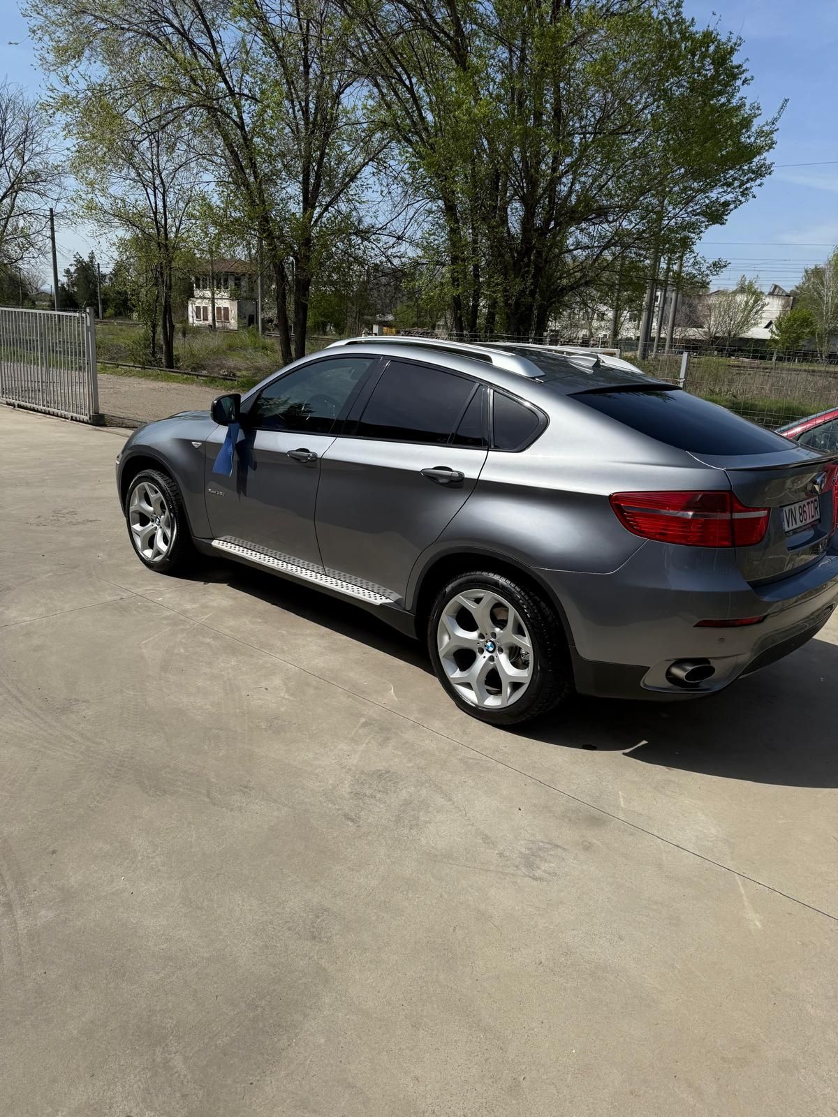Vand bmw x6 in stare perfecta