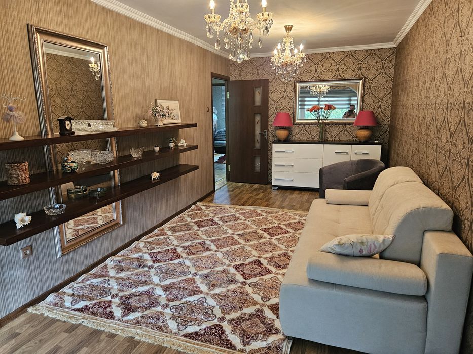 Трёхкомнатная Квартира в аренду