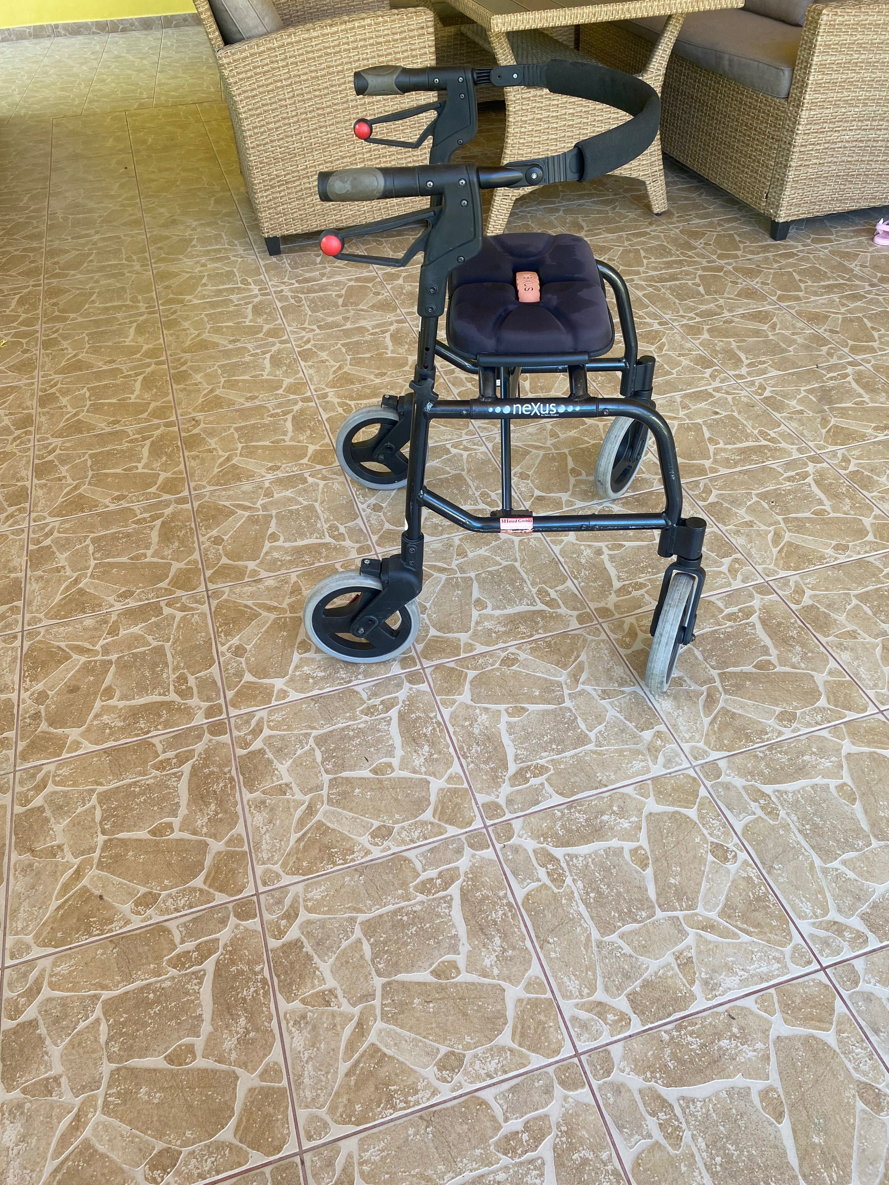 Rolator pliabil Nexus