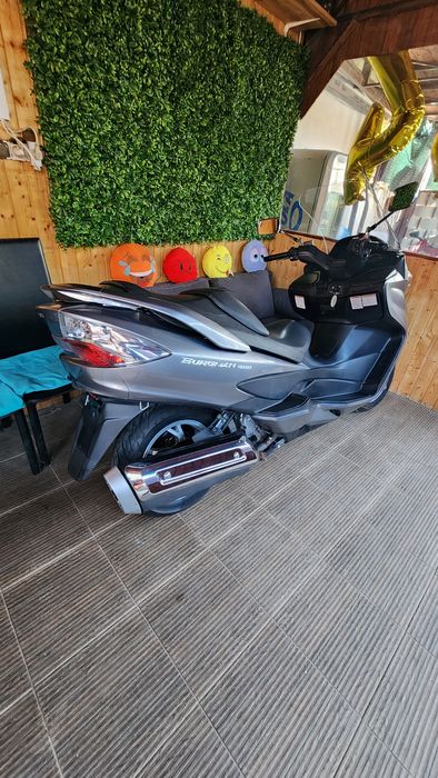 Suzuki Burgman 400