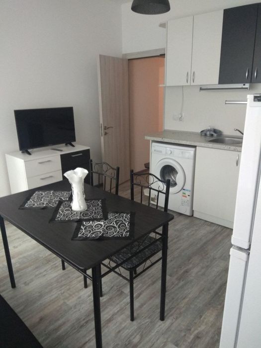 Дава се под наем Двустаен апартамент в Варна, ХЕИ - 60 кв.м за 350 € - Снимка #1