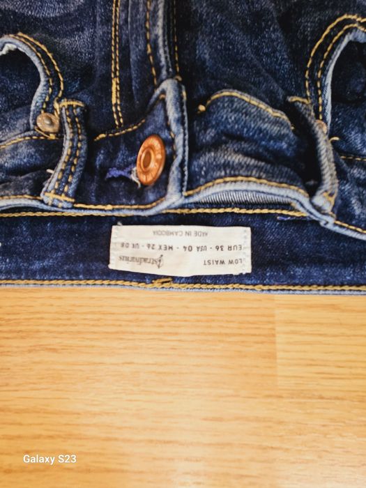 Jeans dama.50 lei bucata