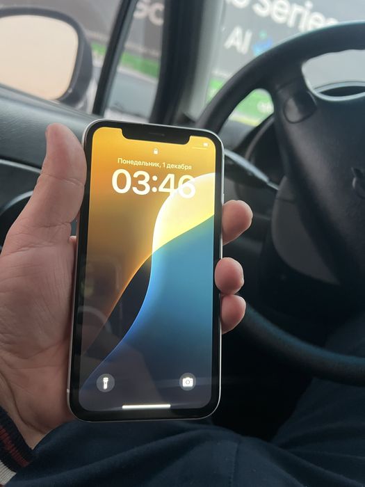 Iphone 11 xolati idial 64 tali srocna faqat