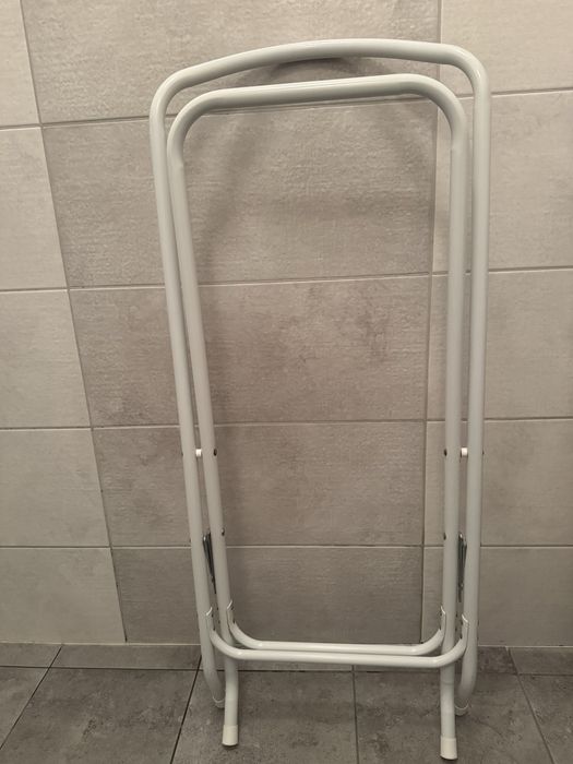 Стойка за бебешка вана