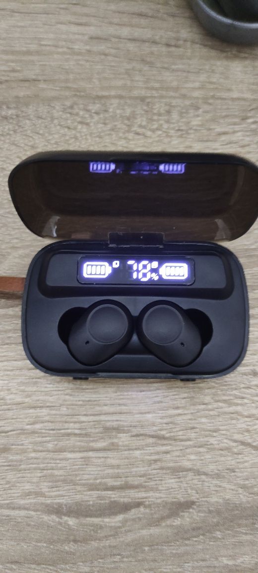 Безжични слушалки със зареждаща кутия с LED дисплей YW-А13