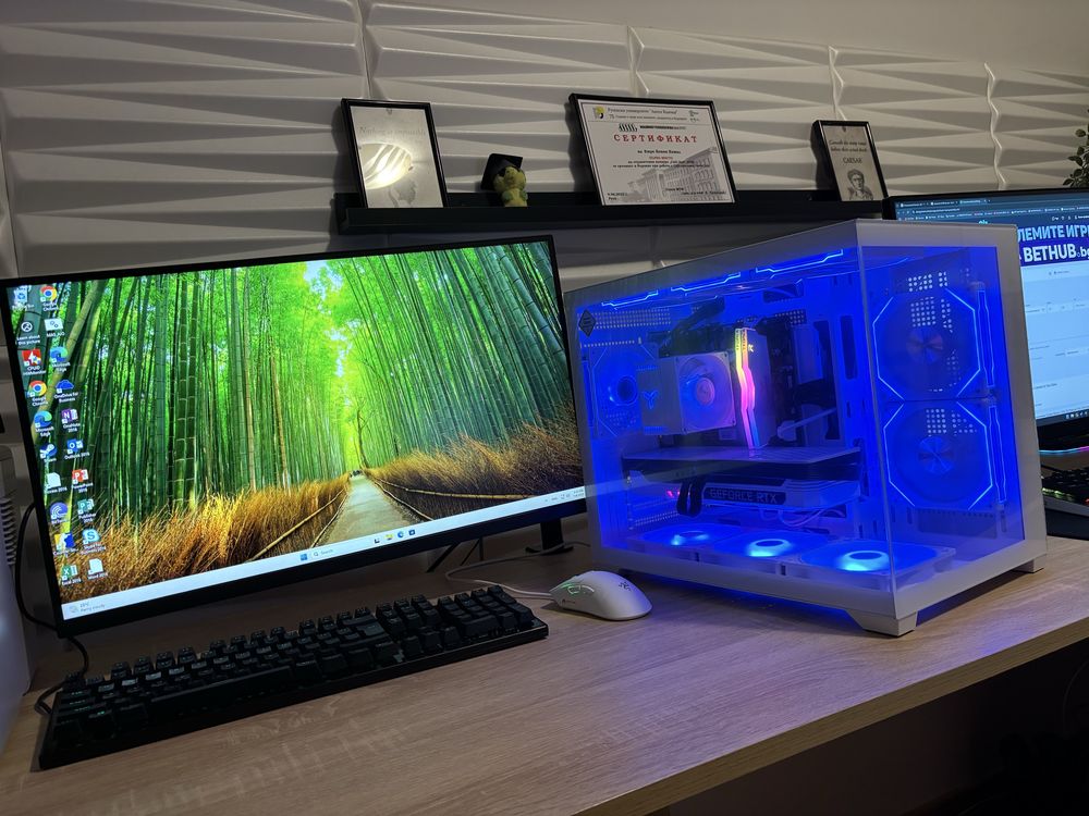 Бял Геймърски компютър i3 13100, RTX3060Ti, 16ram, 512 Ssd , 700W
