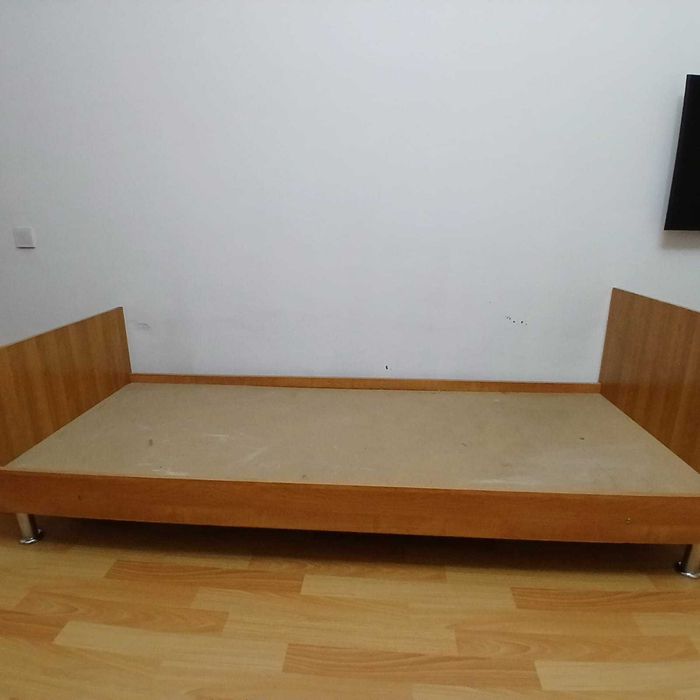 продается кровать