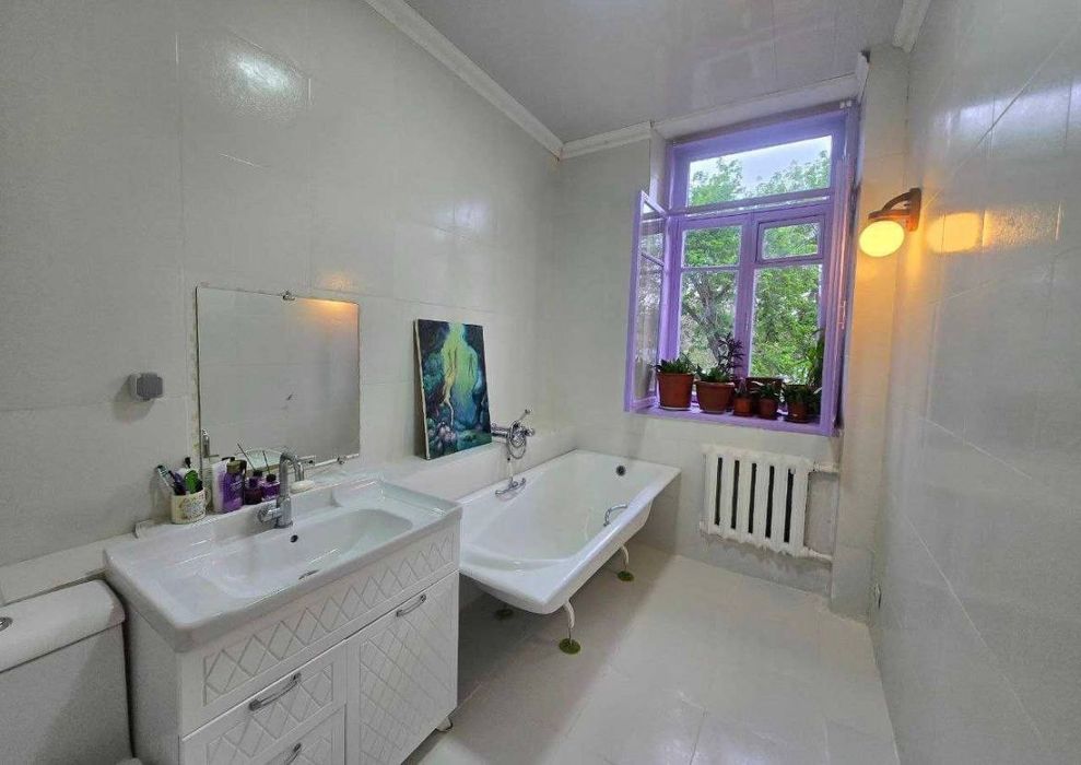 Продается срочно Высокопотолочка Ракат