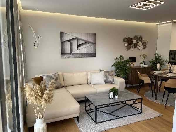 Продава се Двустаен апартамент в Пловдив, Остромила - 69 кв.м за 1883 €/кв.м - Снимка #1