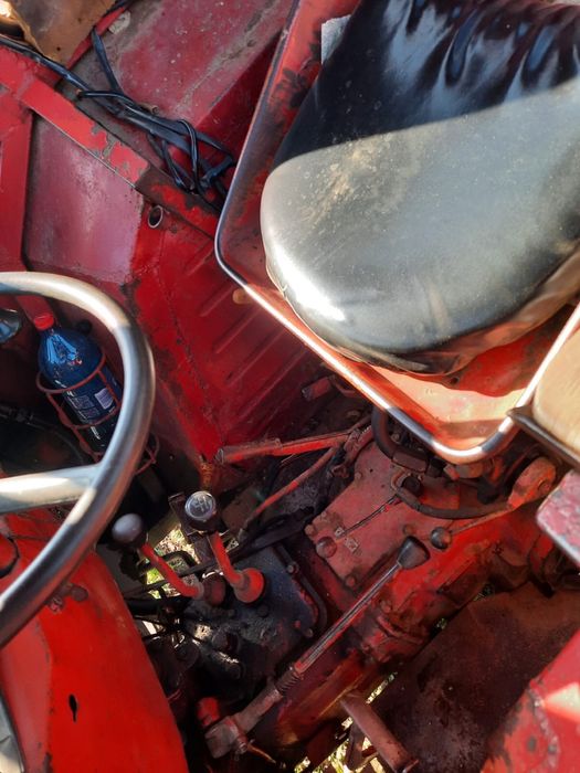 Vand tractor Fiat 550 cai putere cu încărcător frontal tip export