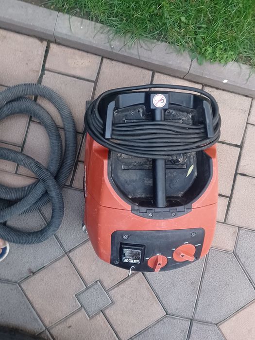 Aspirator industrial HILTI VC  20-UM ca și nou