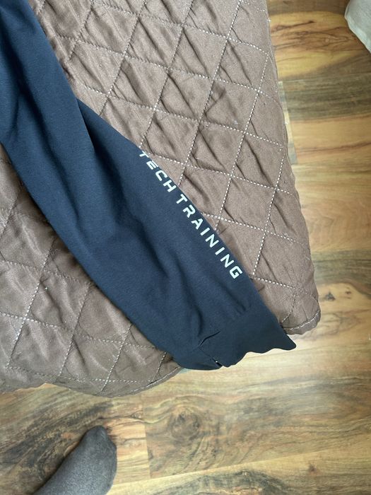 Блуза с качулка training