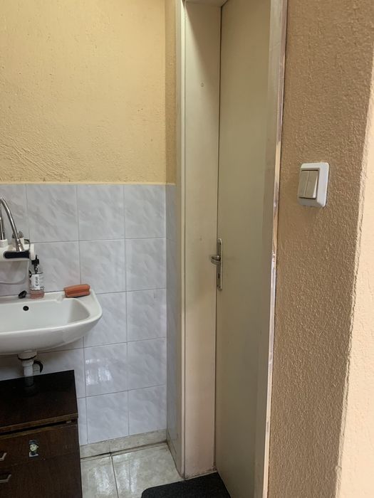 Дава се под наем Гараж / Паркомясто в с. Резово, Област Бургас - 22 кв.м за 102 € - Снимка #3