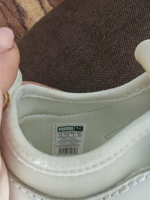 Adidași Puma 37,5 purtați de 2 ori.