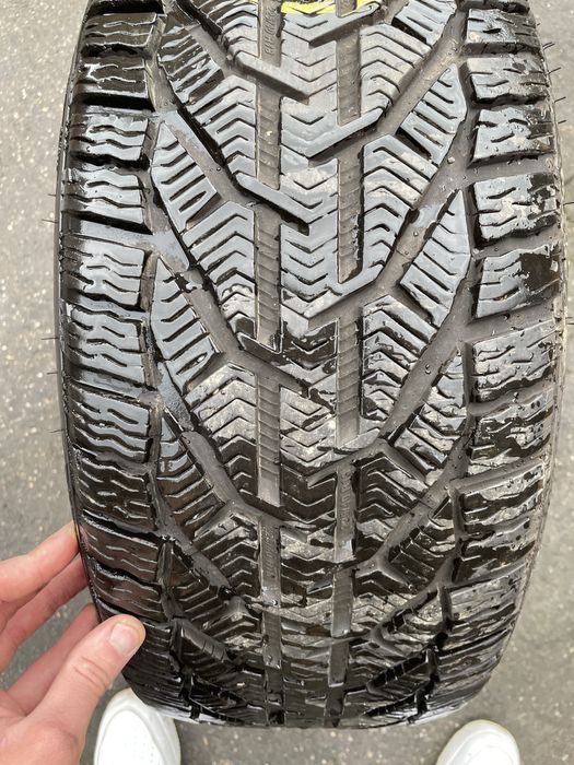 Cauciucuri iarna 225/40 R18