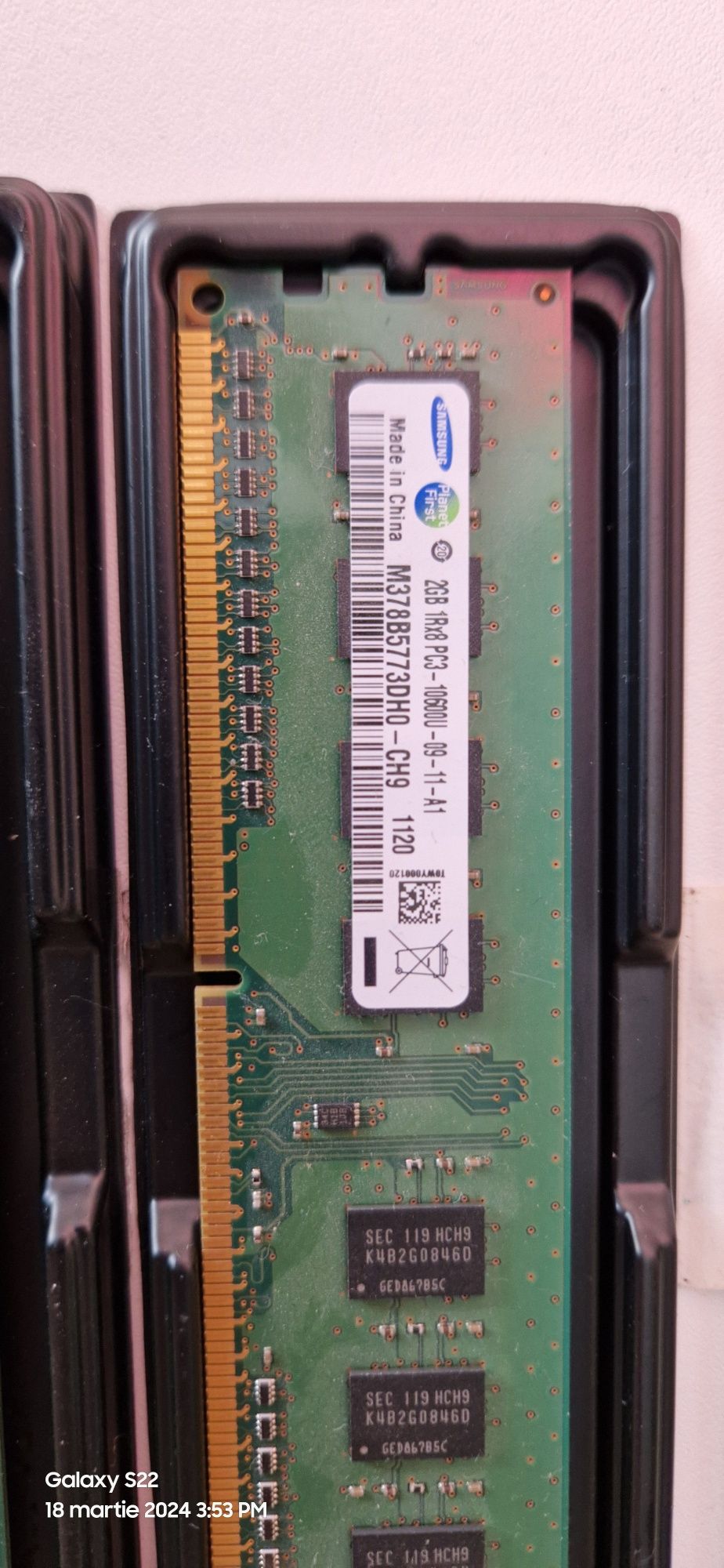 Memorie ram DDR3 pt. PC 4 și 2 Gb de 1,5V