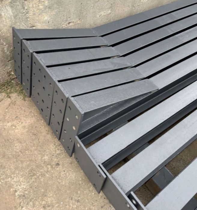 Hală metalică de vânzare, dimensiuni 10x20x4 metri. Structura metalică