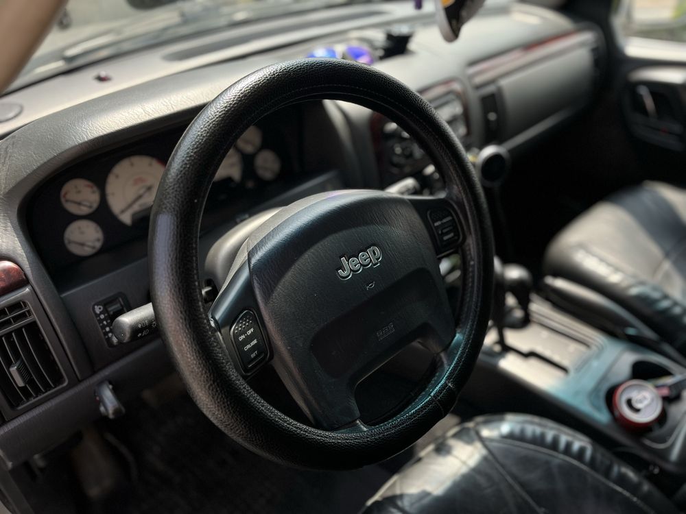 Vand/ schimb jeep grand cheroche 2.7