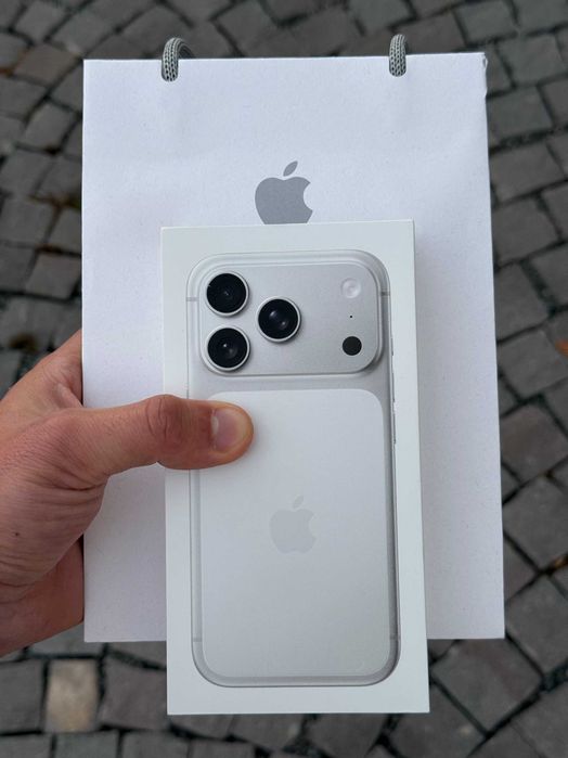 iPhone 17 Pro, 512GB, Silver NOU SIGILAT cu factura APPLE