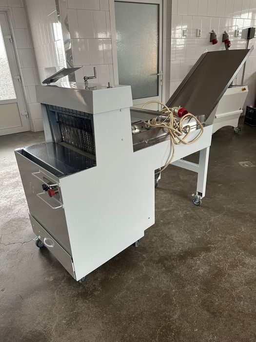 Vând feliator de pâine