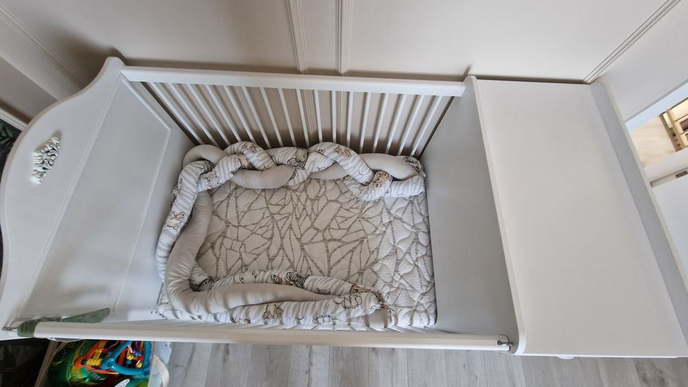 Patut bebe convertibil + saltea bonus gratuit