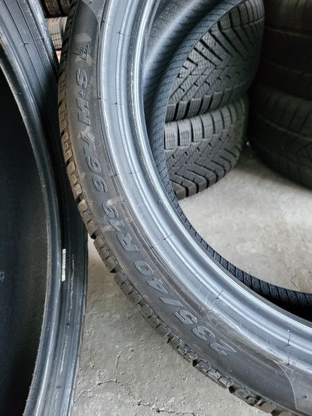 235/40/19 PIRELLI 4бр