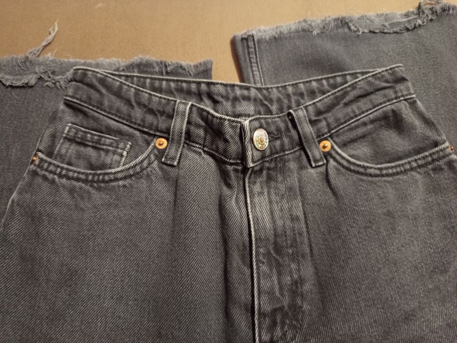 Черно-сиви дънки Monki