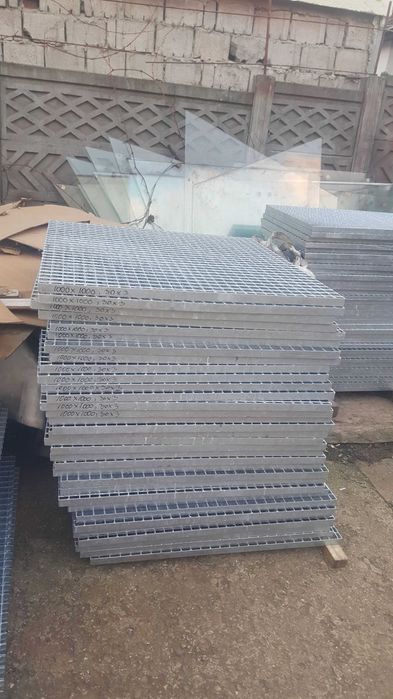 Gratare metalice  zincate in orice forma !