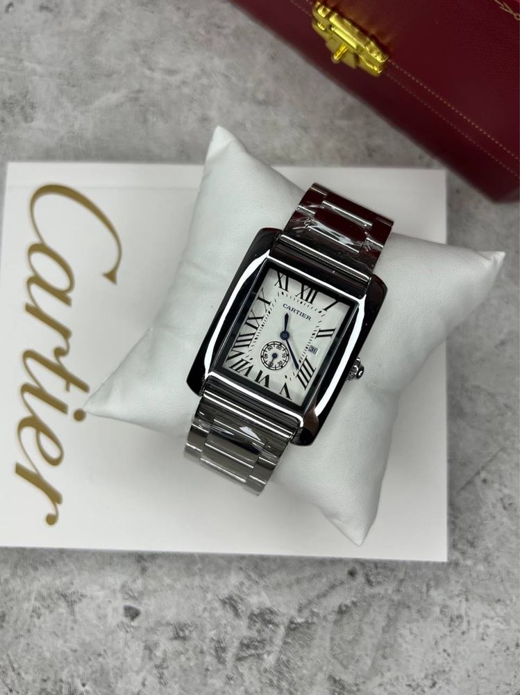 Женские часы Cartier