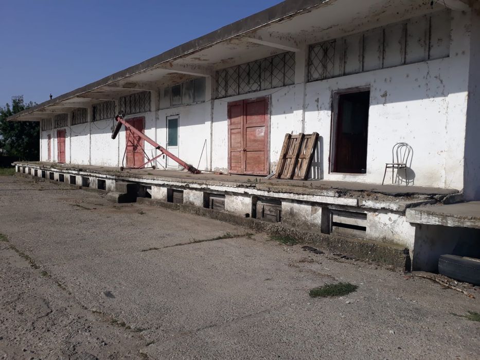 Vand depozit in Caracal judetul Olt