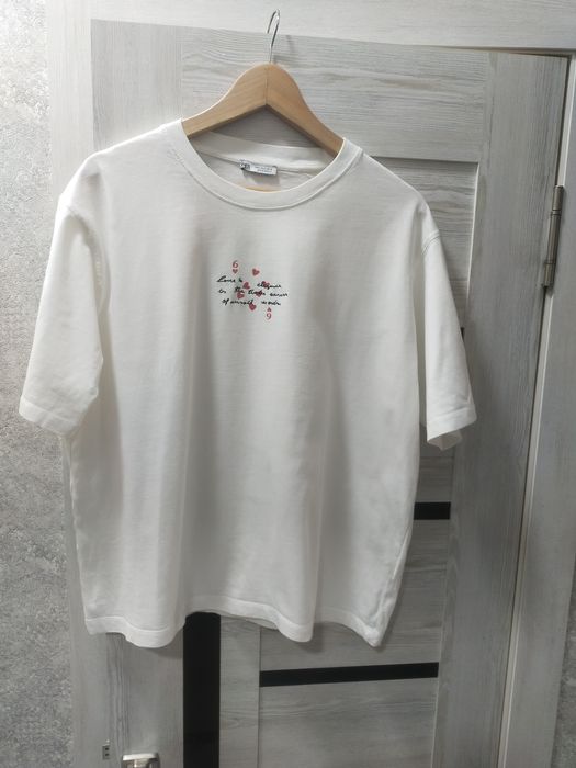 Футболка Zara.Размер 46-48.