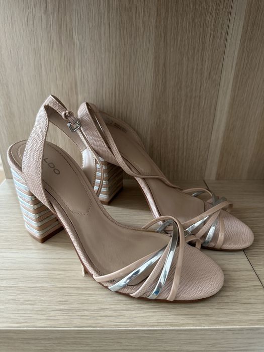 Sandale ALDO marime 37 , folosite o singura data