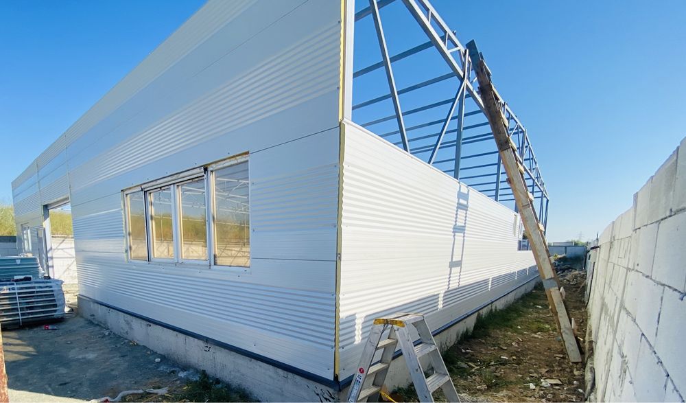 Panou sandvich perete , acoperiș hala , garaj